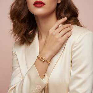 Trendy high quality fashion nail cuff bangle